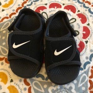 Toddler Nike sandals- never worn